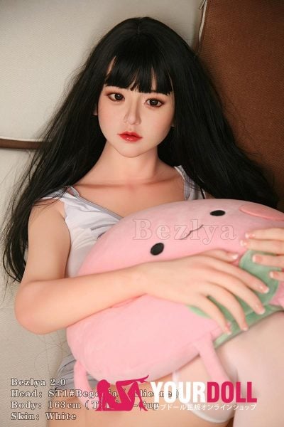 Irontech Doll Candy 152cm Aカップ 貧乳 お嬢様 シリコン 高級 ラブドール